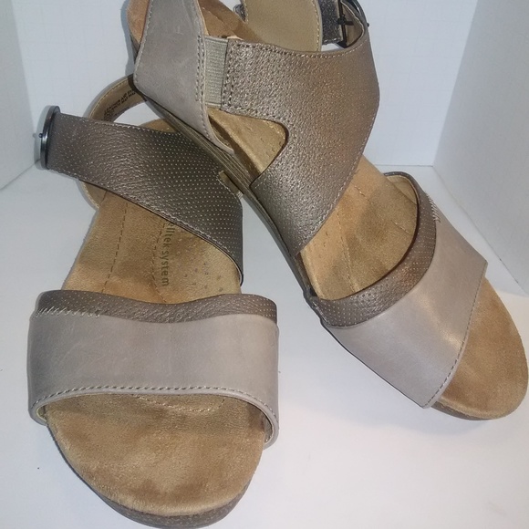 earth origins sandals canada
